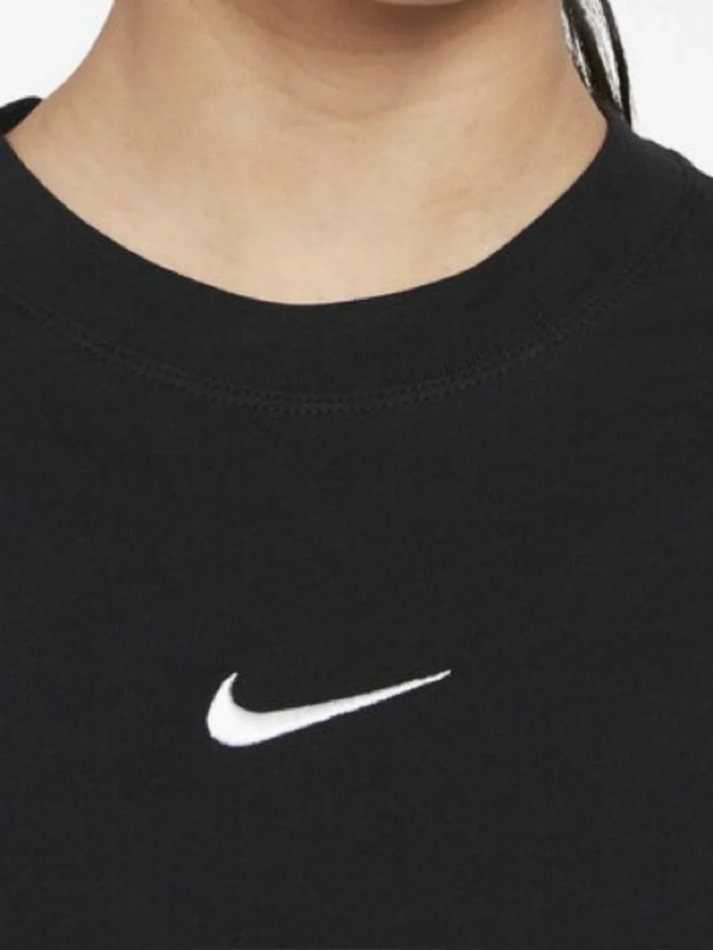 Nike Sportswear Essential Big Kids' (Girls') T-Shirt DH5750-010 Black Size XL